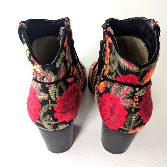 CROWN VINTAGE Frankie Embroidered Shoes - Picture 4 of 8